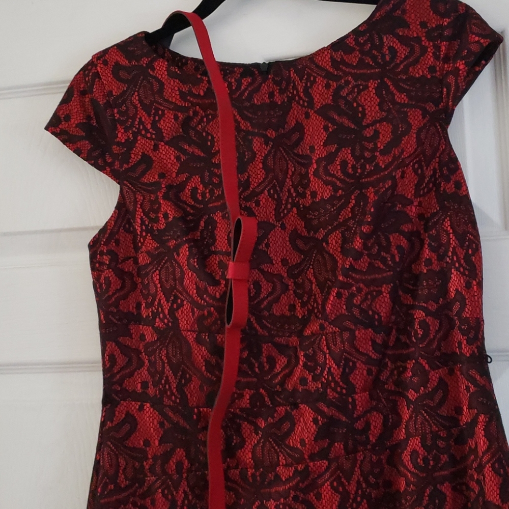 Dress - Picture 5 of 9